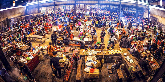 Ẩm thực là một nét văn hóa độc đáo của chợ phiên Mèo Vạc (Hà Giang) - Ảnh: Sở VHTTDL Hà Giang